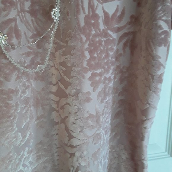 Mauve Textured Burnout Blouse Sz M NEW! - Picture 7 of 8